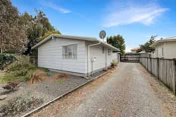 2 Read Street, Levin