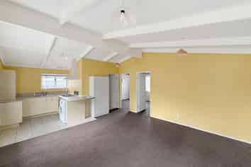 2 Read Street, Levin