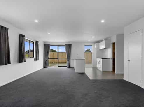 32 Plover Avenue, Amberley