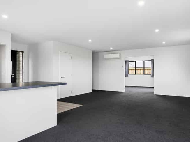 32 Plover Avenue, Amberley