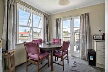 66A Cloten Road, Stratford