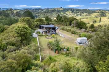 492 Stanley Road, Wainui