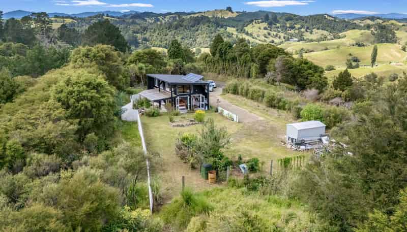 492 Stanley Road, Wainui