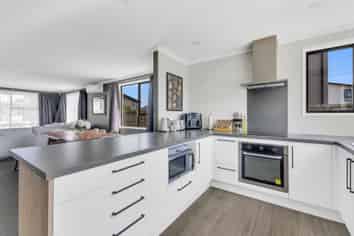 9 Discovery Place, Marfell