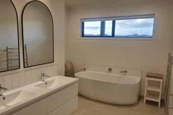 106 Te Pamahue, Whangamata