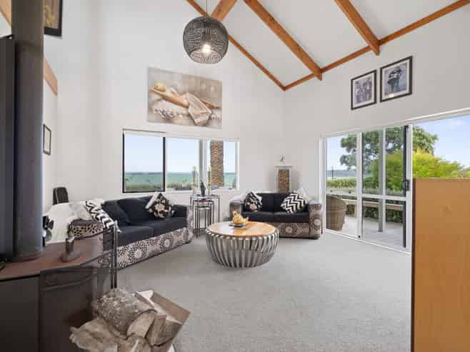 548 Pukehina Parade, Pukehina