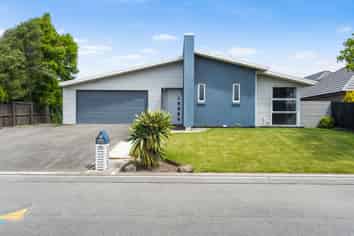 5 Warhol Place, ROLLESTON