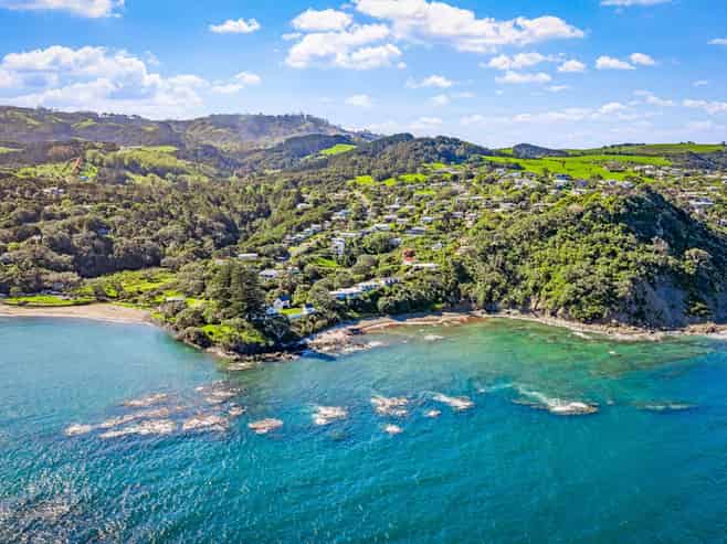 61 Grand View Road, Leigh