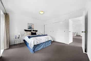 5 Evergreen Rise, New Lynn