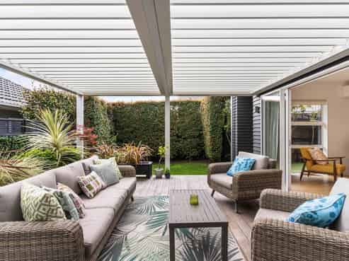 8 Colchester Avenue, Glendowie