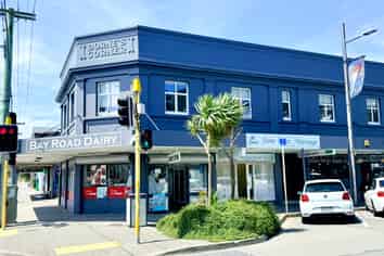 Fully renovated Office in Central Kilbirnie 