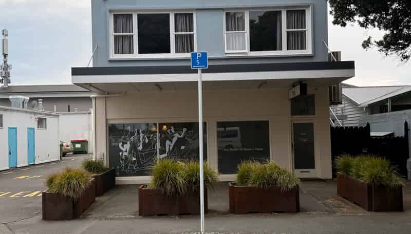 73 Miramar Avenue, Miramar