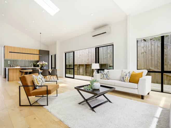 24 Lorikeet Place, Unsworth Heights