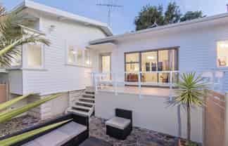 2/99 Selwyn Avenue, Mission Bay