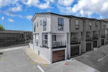 17/10 Silver Moon Road, Albany Heights