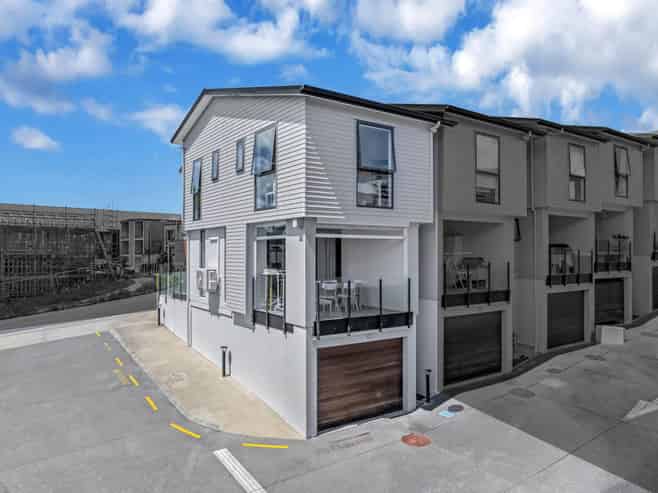 17/10 Silver Moon Road, Albany Heights