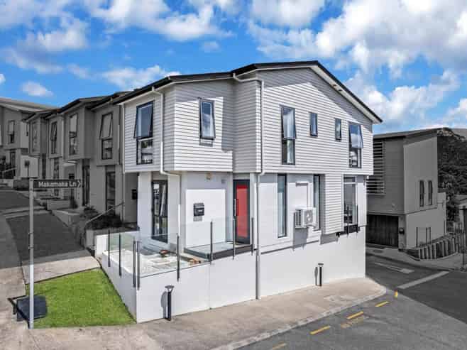 17/10 Silver Moon Road, Albany Heights
