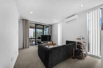 17/10 Silver Moon Road, Albany Heights
