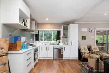 12 Heale Street, Matata