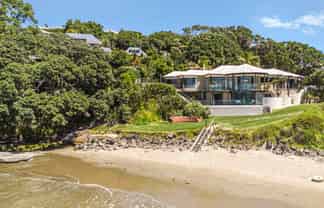 22 Marellen Drive, Red Beach