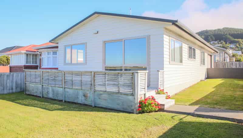 2 Burrows Street, Bluff