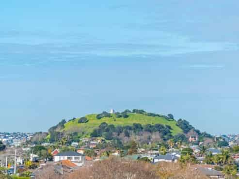 1,2,3,5/16 Williamson Avenue, Belmont