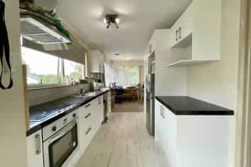 4 Orton Street, Glenfield