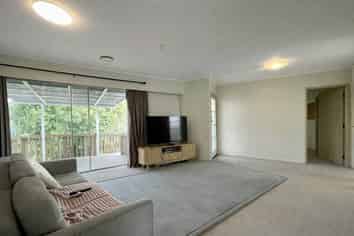 4 Orton Street, Glenfield