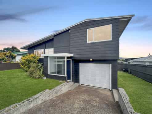35B Richmond Avenue, Richmond Heights