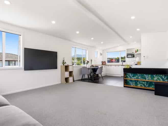 35B Richmond Avenue, Richmond Heights