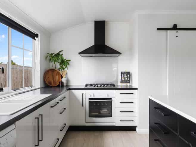 483 Nelson Road, Lytton West