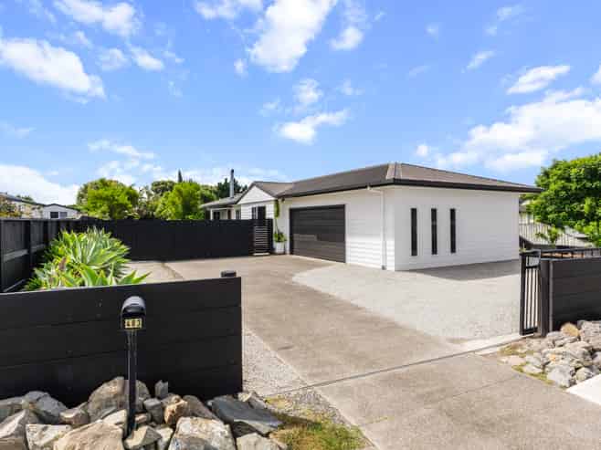 483 Nelson Road, Lytton West