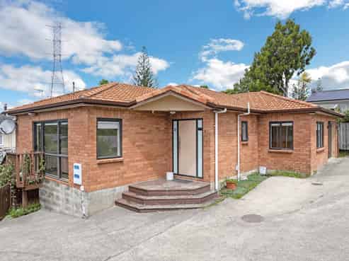 48 Beaubank Road, Kelston