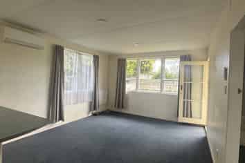 5a Robinson Avenue, Holdens Bay