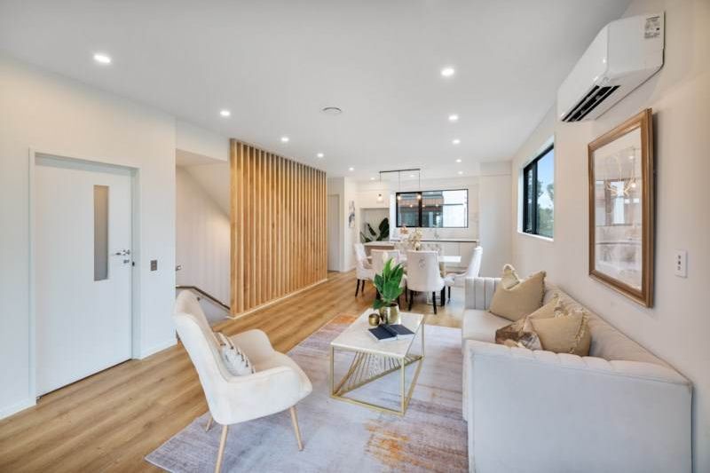 Urgent - Vendor Says Sell! 4 freehold homes remain - Fler