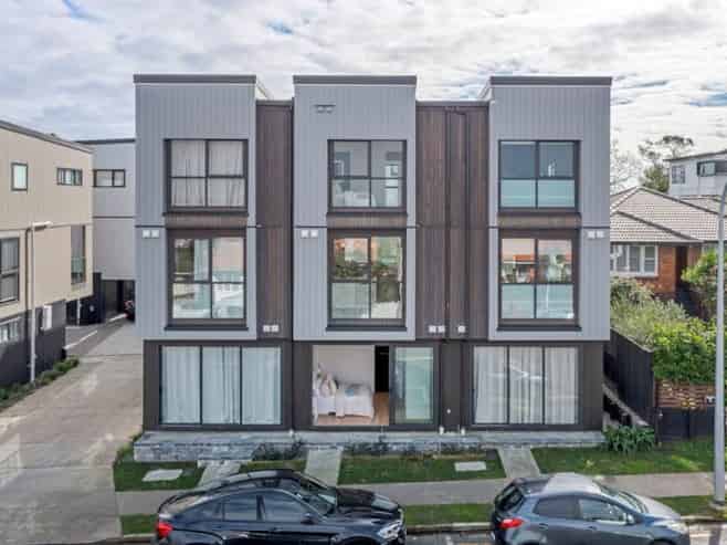 1/16 Williamson Avenue, Belmont