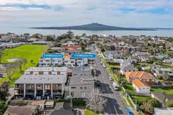 2/16 Williamson Avenue, Belmont