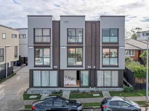 3/16 Williamson Avenue, Belmont