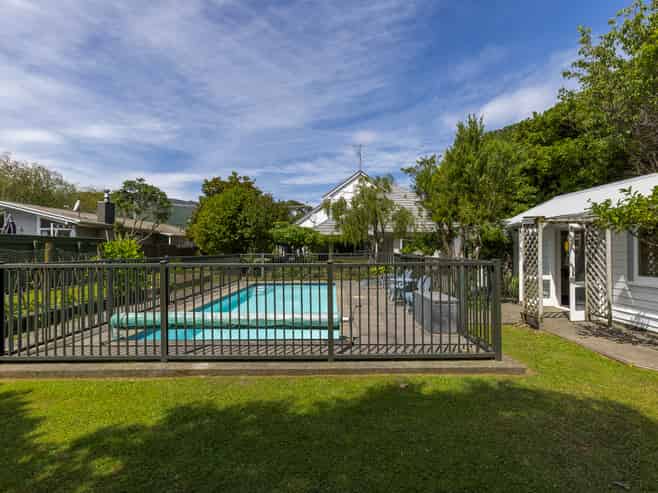 44A & B Ngarara Road, Waikanae