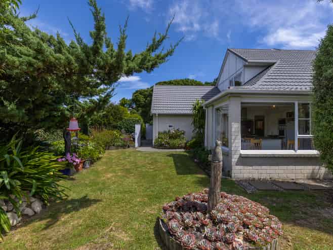 44A & B Ngarara Road, Waikanae
