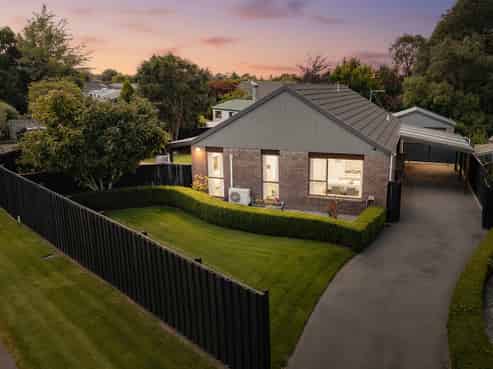 10 Bowie Drive, Woodend