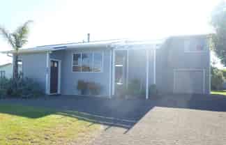 115 Rangi Avenue, Whangamata