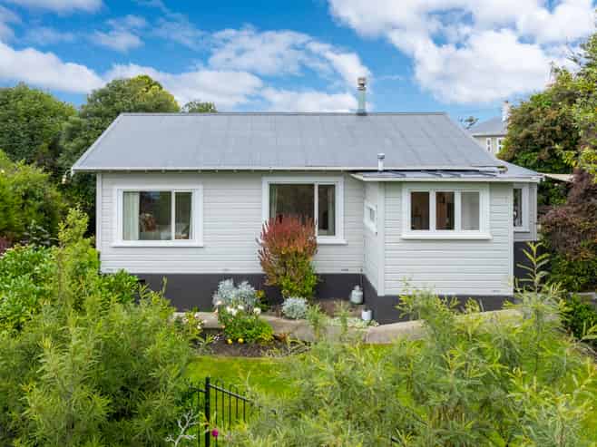 38 English Avenue, Kenmure