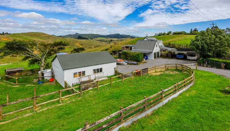 613 Paparata Road, Bombay