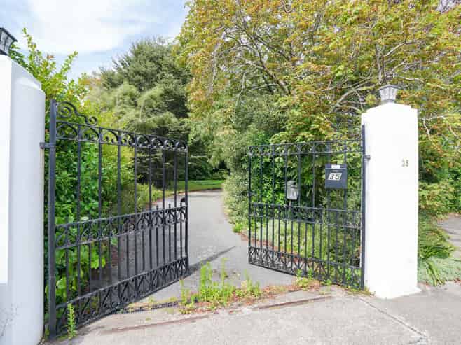 35 Wellesley Avenue, AVENAL