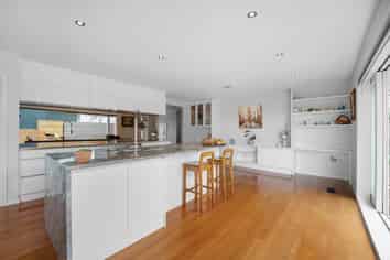 144 Beach Road, Campbells Bay