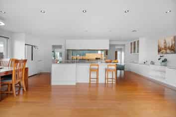 144 Beach Road, Campbells Bay