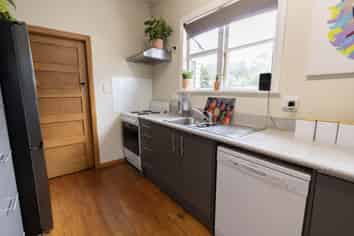 44 Jellicoe Drive, Hamilton East