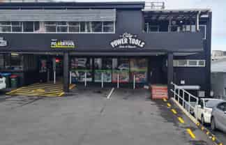 SPACIOUS GRAFTON OFFICE AND STORAGE OPPORTUNITY
