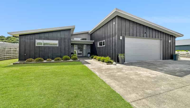 50 Montgomery Crescent, Kinloch